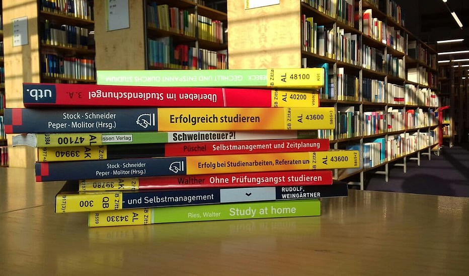 Buchrücken Erstsemesterempfehlungen