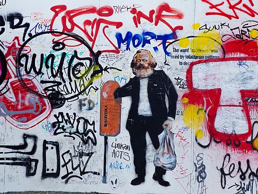 Karl Marx Bild auf Berliner Mauer